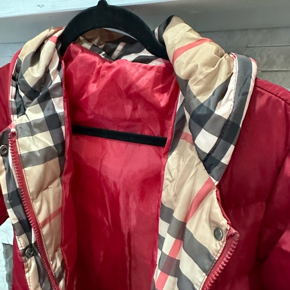 Red puffer coat with beautiful lining - Picture 2 of 6